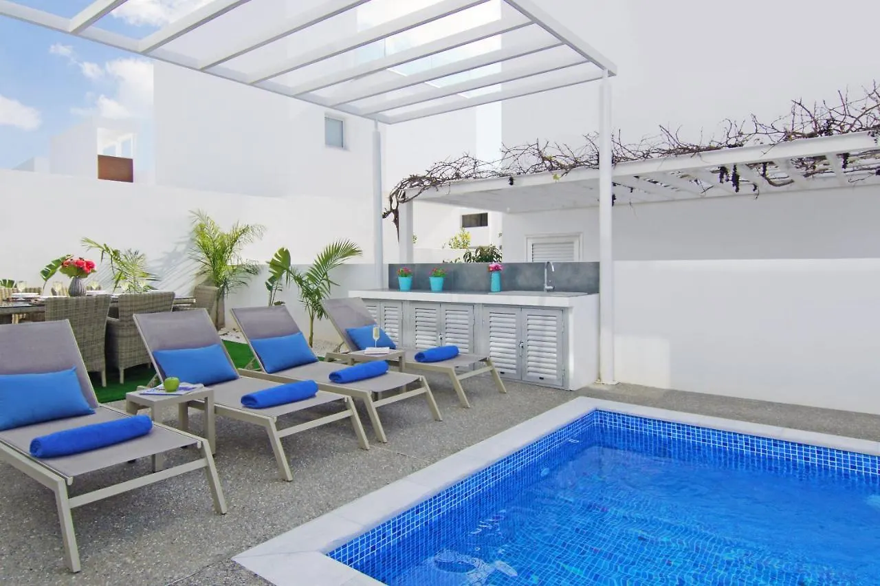 Villa Paradisia Ayia Napa 0*,  Cipru