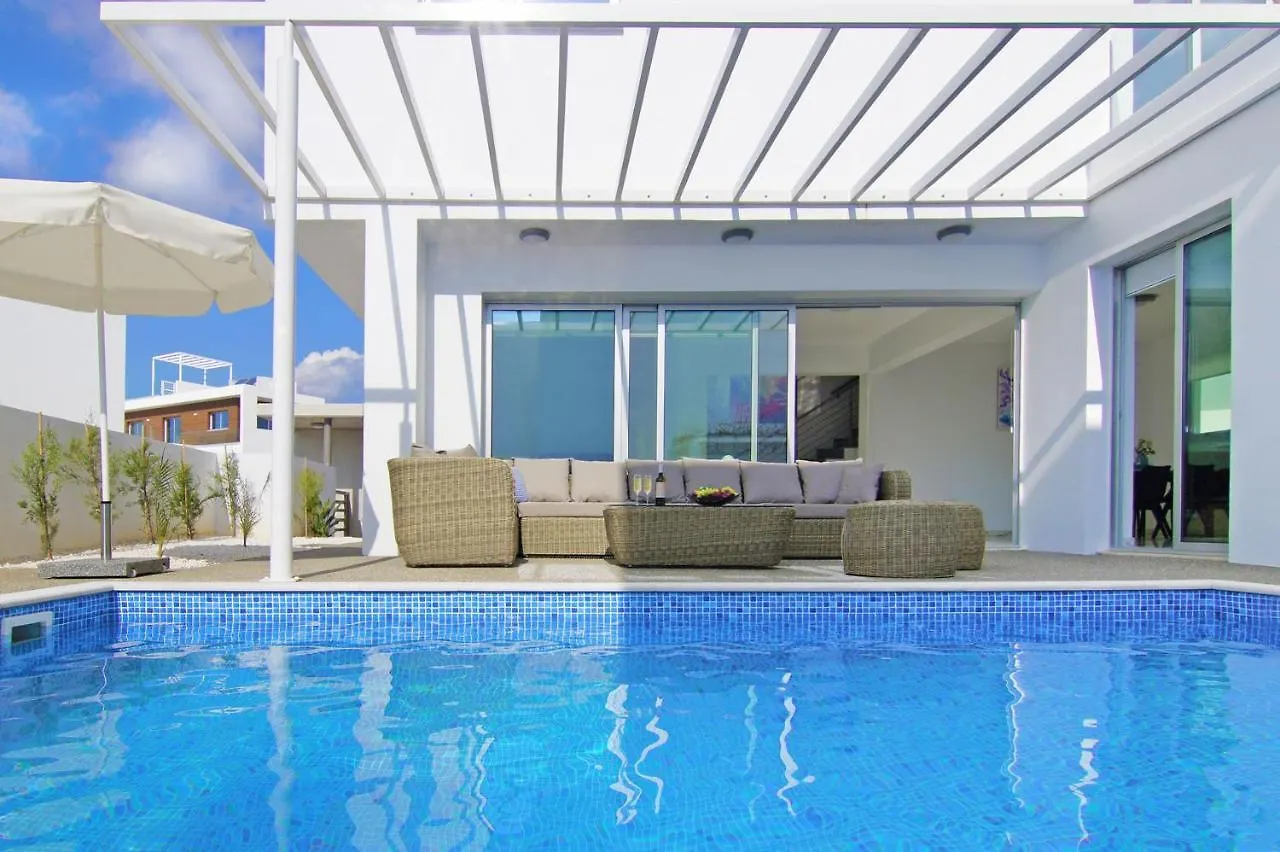 Villa Paradisia Ayia Napa 0*,